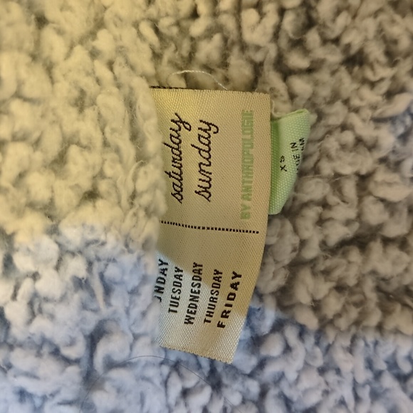 Cozy Anthropology Zip Sweater - Picture 2 of 5